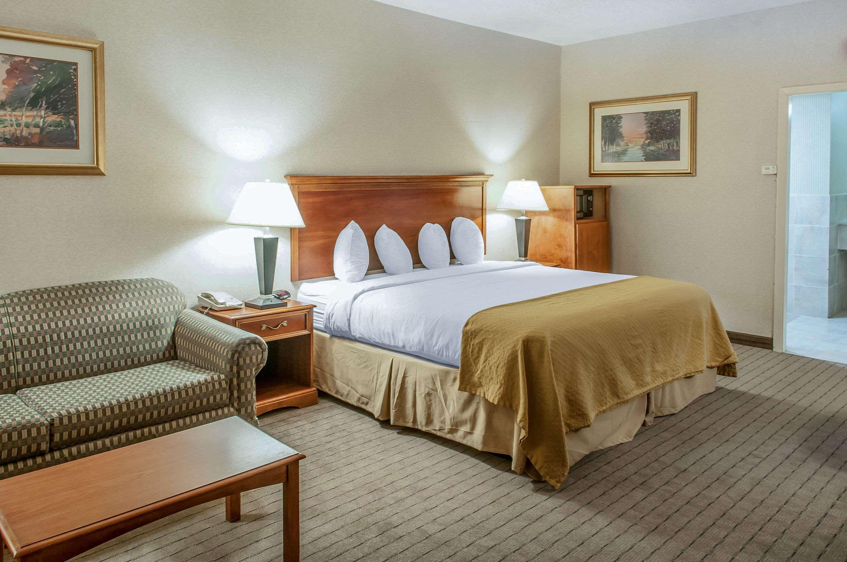 Quality Inn & Suites Grants - I-40 מראה חיצוני תמונה