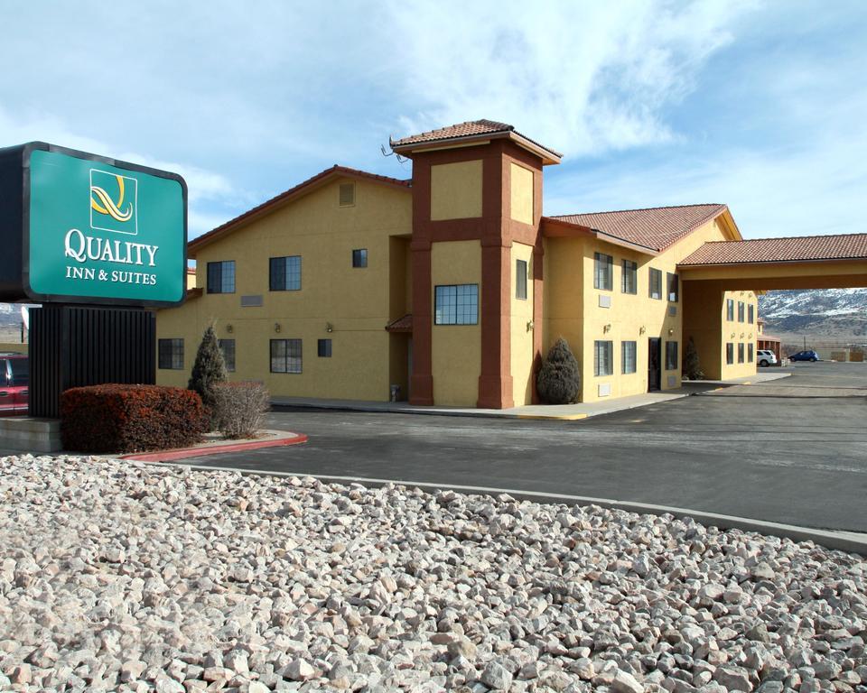 Quality Inn & Suites Grants - I-40 מראה חיצוני תמונה