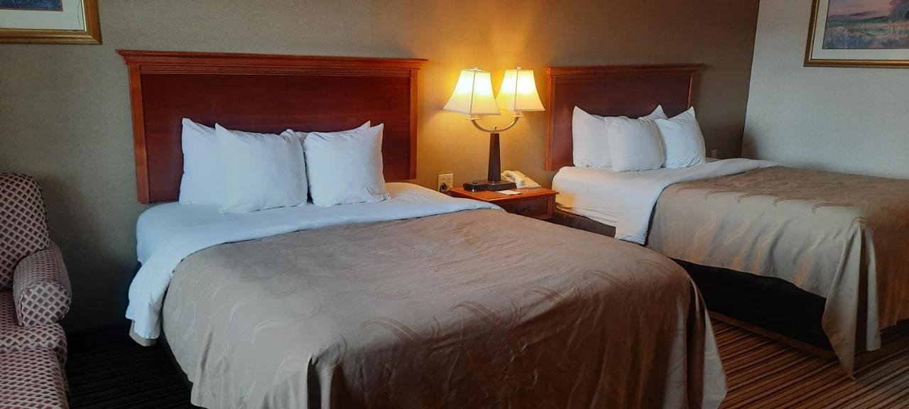 Quality Inn & Suites Grants - I-40 חדר תמונה