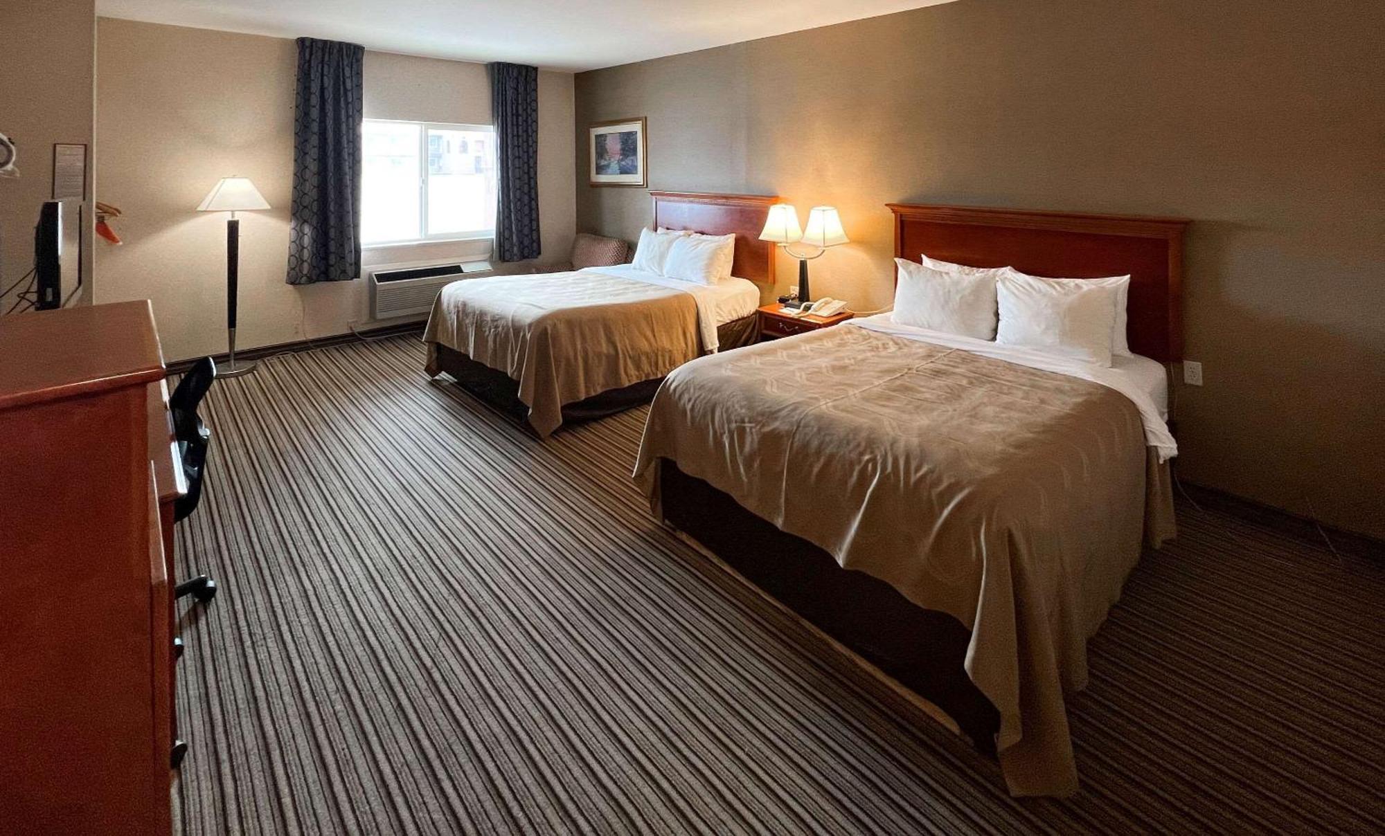 Quality Inn & Suites Grants - I-40 מראה חיצוני תמונה