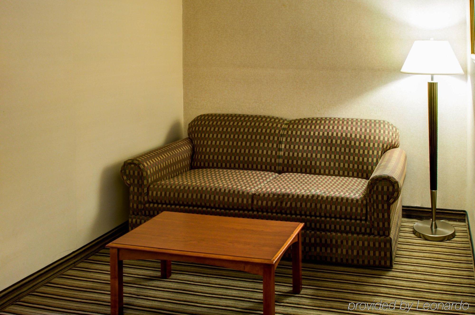 Quality Inn & Suites Grants - I-40 מראה חיצוני תמונה