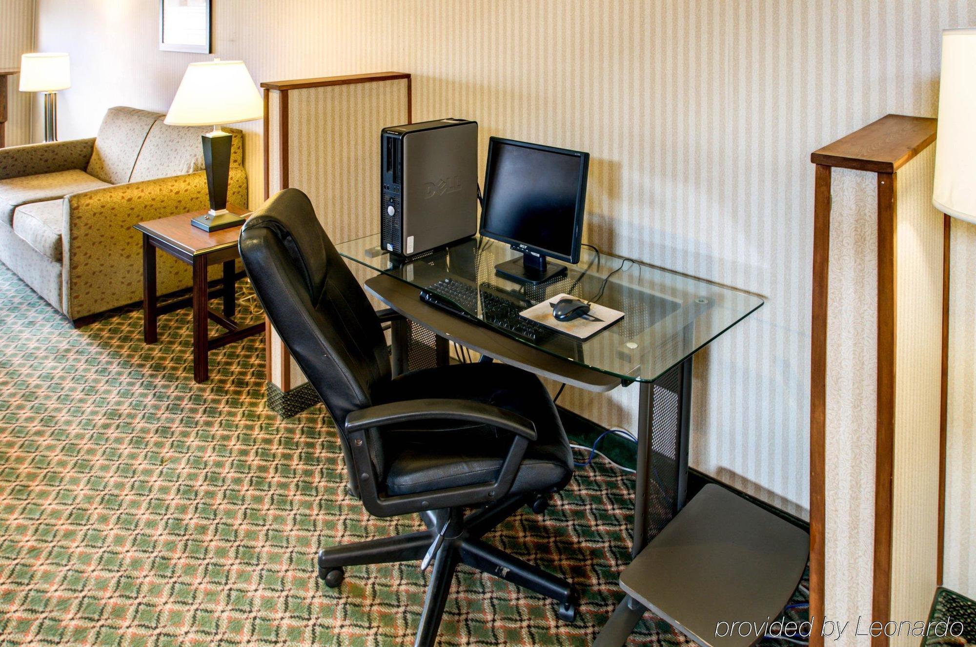 Quality Inn & Suites Grants - I-40 מראה חיצוני תמונה